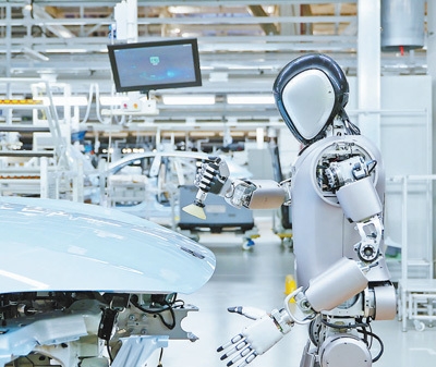 人形機(jī)器人“進(jìn)廠(chǎng)實(shí)訓(xùn)” 中國(guó)工業(yè)機(jī)器人的智能新探索